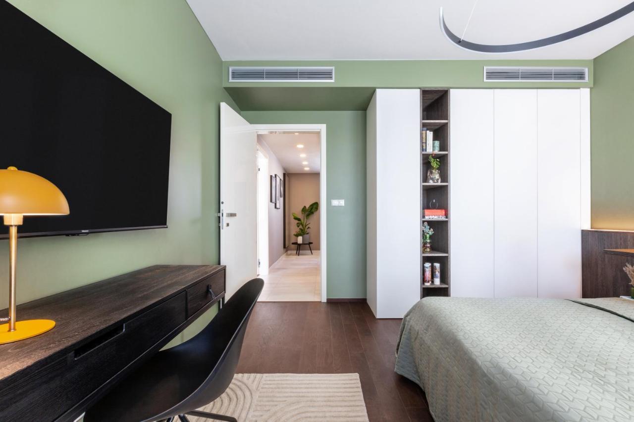 Turnkey I Central Apartment With Terrace Prága Kültér fotó